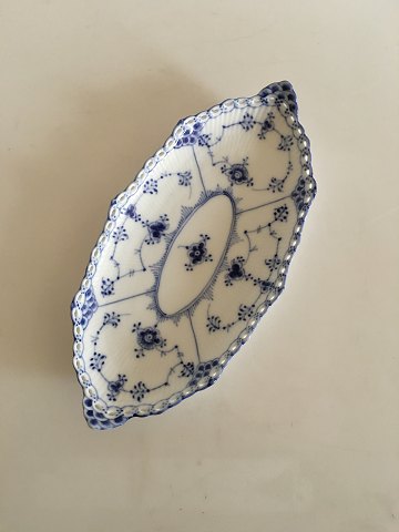Royal Copenhagen Blue Fluted Full Lace Dish No. 1115
