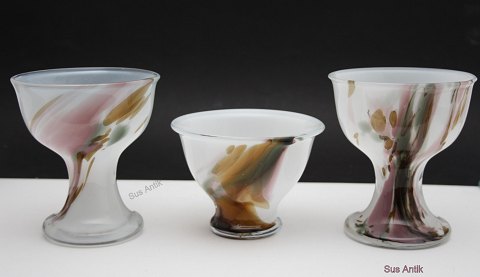 Najade skåle på fod, Holmegaard