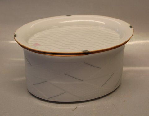 B&G PorcelainB&G 1846-5524 Lidded oval bowl 11 x 22 x 16.5 cm Bodil Manz (Lid 1838-5523)
