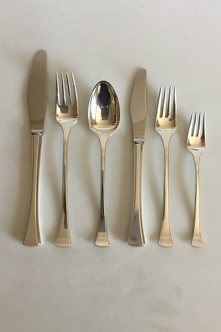 Hans Hansen Sterling Silver  Kristine Flatware Set for 8 persons, 48 pieces.
