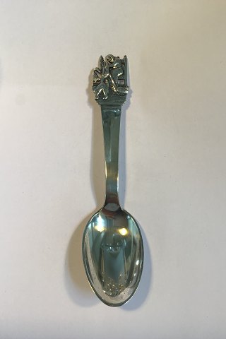 H.C. Andersen Fairy tale Child Spoon in Silver. The Ugly Duckling (The Spinning 
Wheel)
