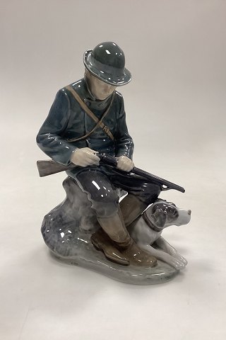 Royal Copenhagen Figurine - Hunter with Dog No. 1087