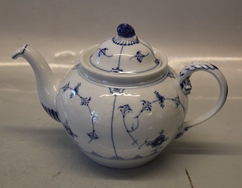 B&G Blue Traditional porcelain 092 Tea pot (medium) 7.5 cm (654)  15 x 24 cm Snail lid
