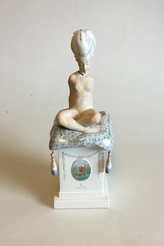 Royal Copenhagen Gerhard Henning Overglasur figur “Ane-Mari No 1010