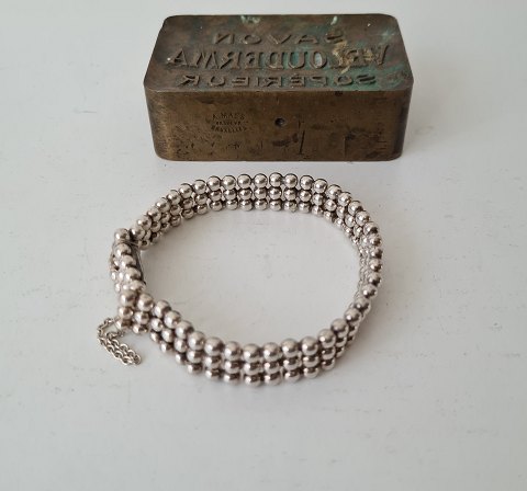 Vintage bracelet in silver beads by John Lauritzen