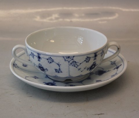 1029 Suppekop 5.5 x 12 cm + to hanke og underkop 17.8 cm  (768) Bouillonkop B&G  
 Blåmålet  Hotelporcelæn