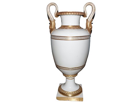 Royal Copenhagen 
Extra large Hetsch floor vase with dolphins and gold edges from around 1900