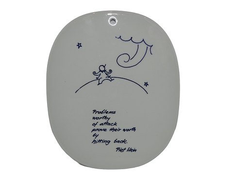 Royal Copenhagen
Piet Hein platte med gruk på engelsk - Problems worthy of attack