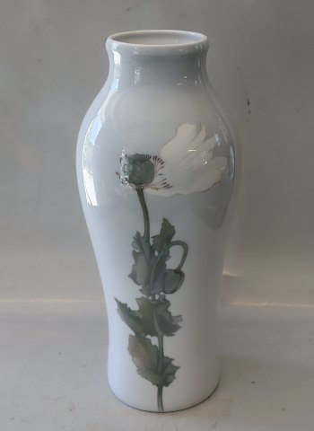 Royal Copenhagen 100-244 RC Art Nouveau Vase 32 cm White Poppies painter 59 pre 1923
