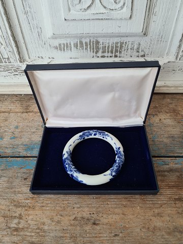 Royal Copenhagen Blue Flower bangle