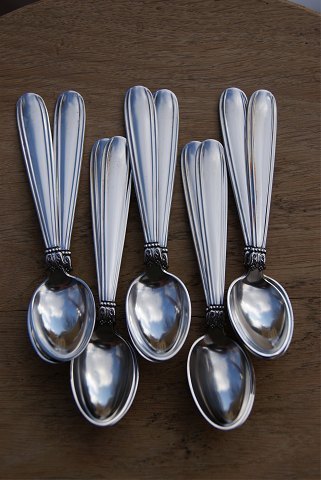 item no: s-Karina kaffeske 11,5cm.SOLD