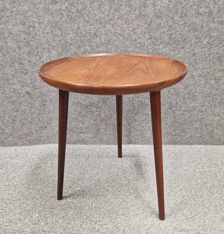 Trebenet bord
teaktræ
Ø 49 cm