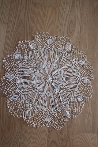 Gammel dug - Lysedug RundHåndlavetDiameter: 49cm