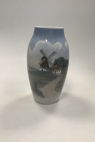 Bing og Grøndahl Art Nouveau Vase No 8695 - 243 med Mølle