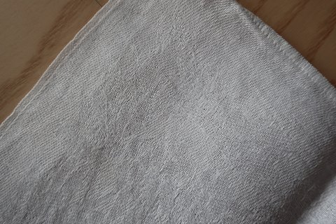 Antique napkinsFlaxHandmadeWith a beautiful weaving with structure44cm x 45cmWe have: 4 stk. identicalIn a good conditionThe antique, Danish linen and fustian is our speciality