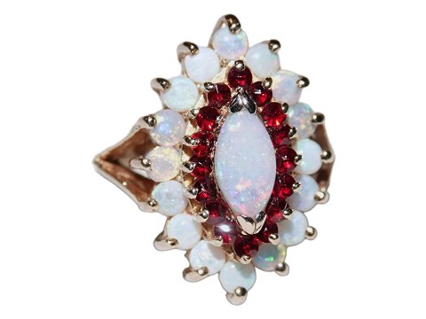 14 ct. gold
Cocktail ring with opals and rubies from 1900-1930 - Size 52