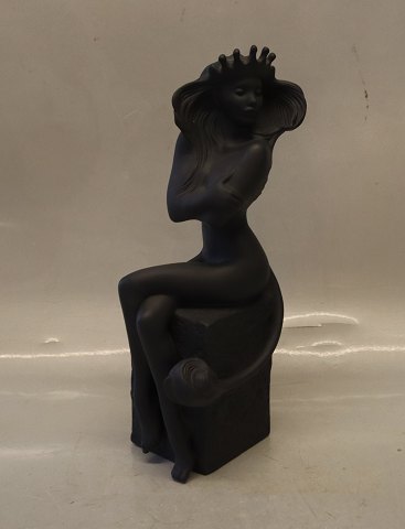 566 RC Leo Christel Zodiac Figurine Bisquit (1249566-41200) Royal Copenhagen 