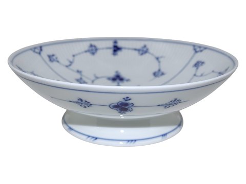 Blue Traditional
Small dish on stand 19.5 cm.