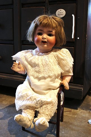 Antique German porcelain doll from the company Gustav Heubach Köppelsdorf...