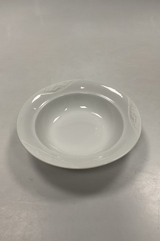 Royal Copenhagen White Magnolia with Embossed Bisque Flowers Deep Plate No 604