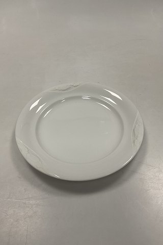 Royal Copenhagen Hvid Magnolia med uglasseret relief Dessert Tallerken No 619