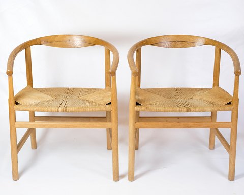 Armstol - PP201 - Egetræ - Intarsia af wenge træ i ryglænet - Papirgarn - 
formgivet i 1969
Flot stand
