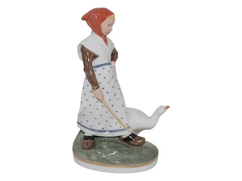 Royal Copenhagen overglaze figurine
Farmgirl with goose