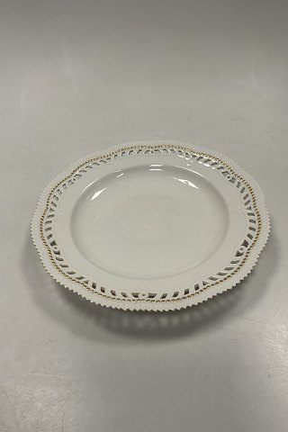 Royal Copenhagen Flora Danica Hvid Gennembrudt Spisetallerken No. 554 / 3553