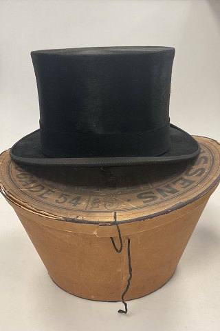 Old High Hat of Mole Skin
