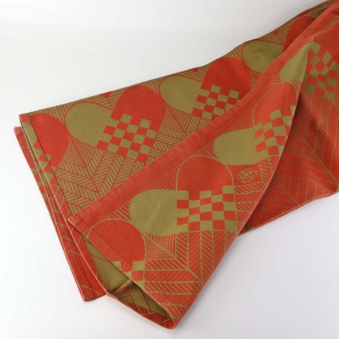 GJ dug
Damask julehjerter
200x140 cm