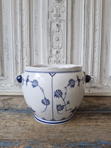 Royal Copenhagen Blue Fluted fluted flower pot no. 126