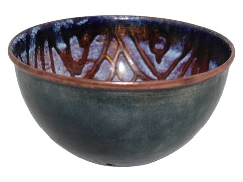 Small enamel bowl 11.7 cm.