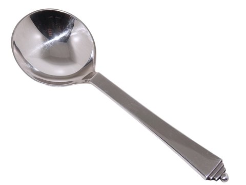 Georg Jensen Pyramid sterling silver
Small serving spoon 12.9 cm.