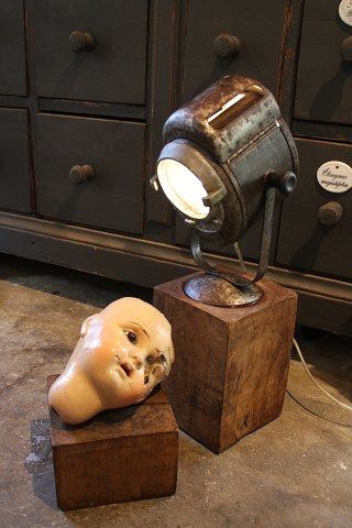 French mini projector by the brand "Cremer-Paris" from the 40s in polished metal 
on a solid oak base...
