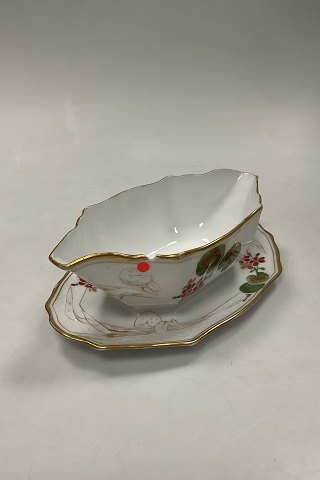Royal Copenhagen Art Nouveau Pattern No. 225 Geranium Gravy Boat No. 2045
