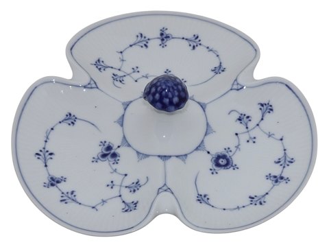 Blue Fluted Plain
Divided dish from 1898-1923