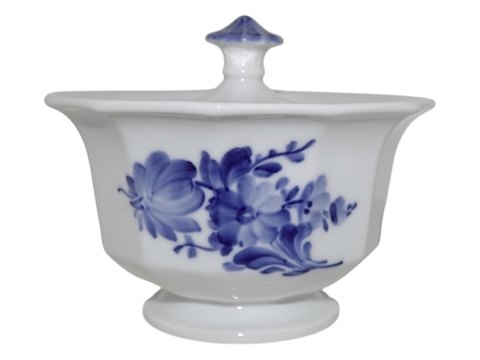 Blue Flower Angular
Rare lidded bowl