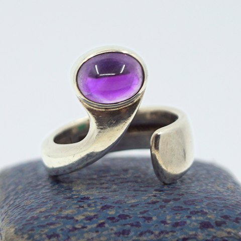 Leif Bodh Have; Ring in sterling silver set with amethyst