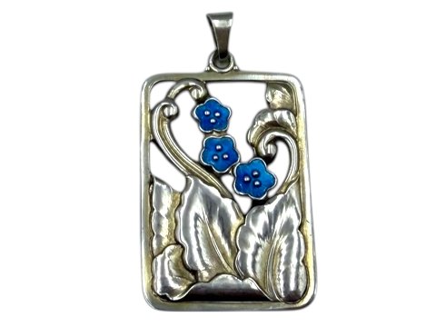 Necklaces<br>Pendants