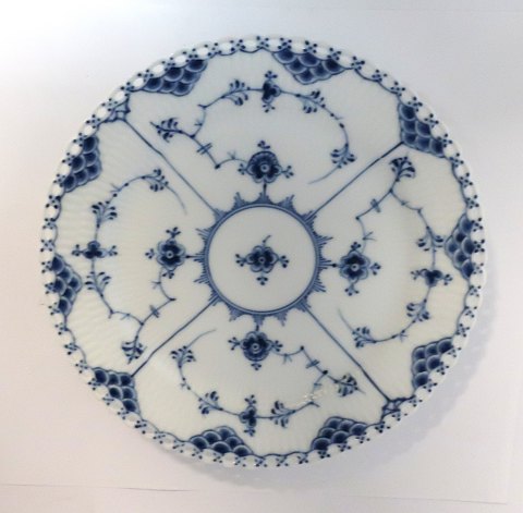 Royal Copenhagen. Blue Fluted Full Lace. Dinner plate, extra flat. Model 1089. Diameter 25 cm. (1 quality).