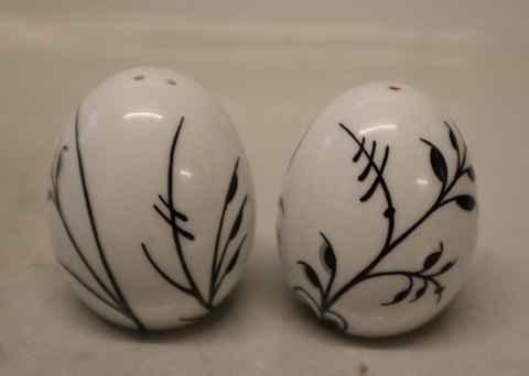 Set Salt & pepper 5 cm black Mega - discontinued Blue Fluted MEGA Danish Porcelain