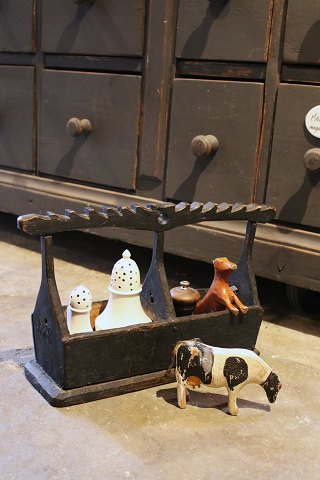 Old 19th century Swedish storage box with original color and handle for storing small items...