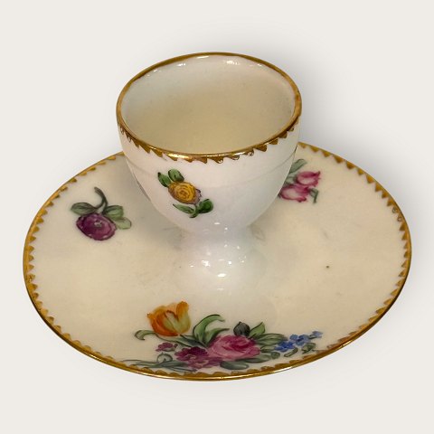 Royal C: Saxon flower