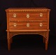 A 18th century Louis XVI-Chest of drawers. Altona, Northgermany, circa 1780. H: 
79,5cm. Plate: 51x84cm