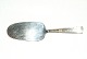 Champagne Silver Cake spade
Length 17.5 cm.
O.V. Mogensen
Design: Jens Harald Quistgaard.