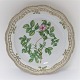 Royal Copenhagen. Flora Danica. Rundt serveringsfadmed gennembrudt kant. Model # 3528. Diameter 33 cm. (1 sortering). Rosa mutica Mull