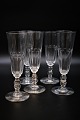 Old French champagne flutes in crystal glass with fine foot and classic cut.
(1 pc. available.)