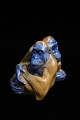 Sjælden Royal Copenhagen porcelæns figur af 2 orangutanger.
RC#721. 1.sort. 
Før 1923...