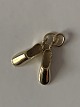 A pair of slippers / slippers Pendants / Charms in 14 carat Height 19.09 mm