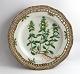 Royal Copenhagen. Flora danica Tallerken. Diameter 25 cm. (3553). ( 1 sortering ). Produceret før 1923. Stachys annuus L